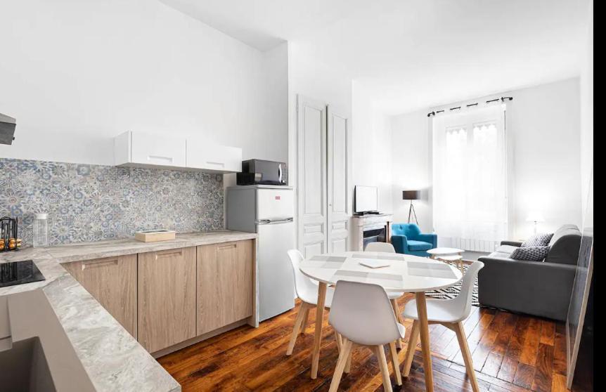 Appartement 2 Pieces Jean Mace Et Stationnement Lyon Kültér fotó